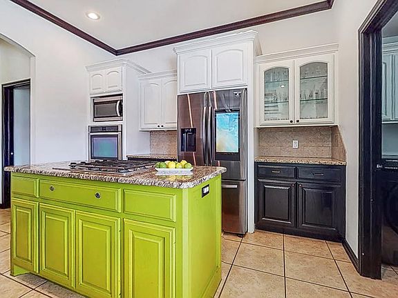 3rd image of 3128 San Marino Dr