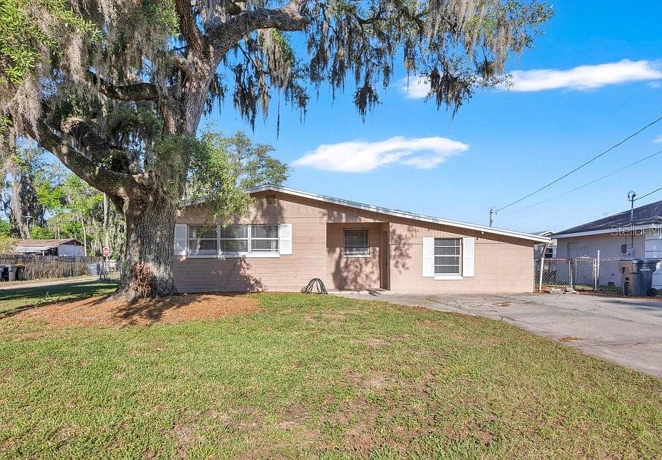 1st image of 218 DENNIS AVENUE