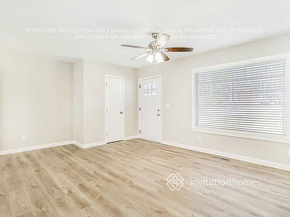 2nd image of 3068 Rollingwood Ln SE