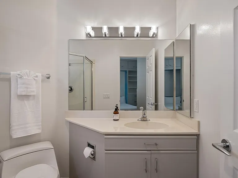 3701 Riviera Dr #11 — Photo 26