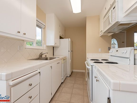 3rd image of 5678 Allen Ave APT 4