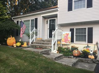 10 9th St, Barnegat, NJ 08005