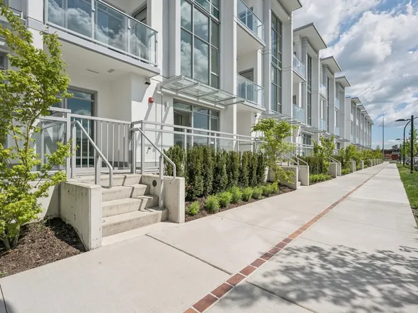 4665 Alaska Ave #132, Burnaby, BC V5C 0P7