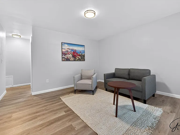 11411 Wyoming St — Photo 5