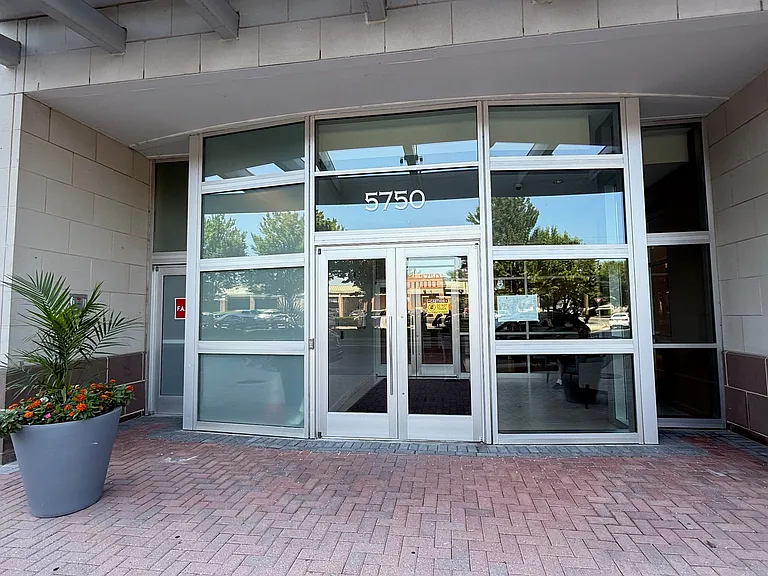 5750 Bou Ave — Photo 14