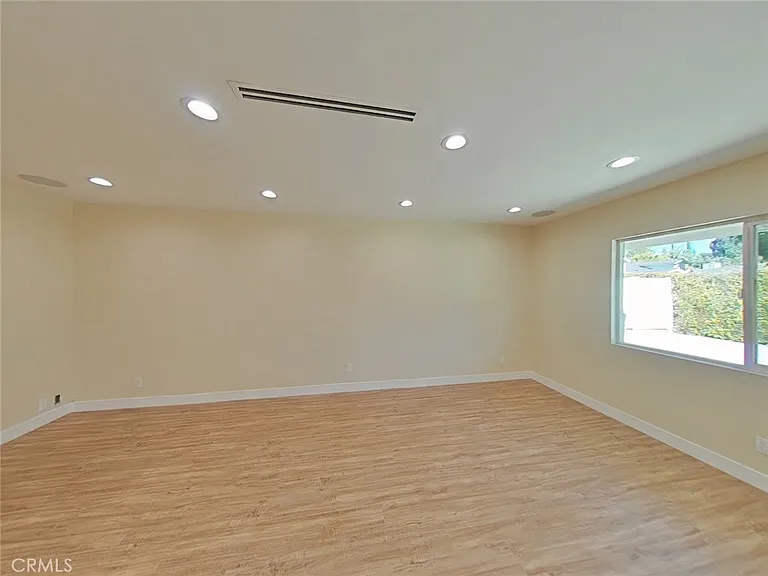 17633 Nordhoff St — Photo 18
