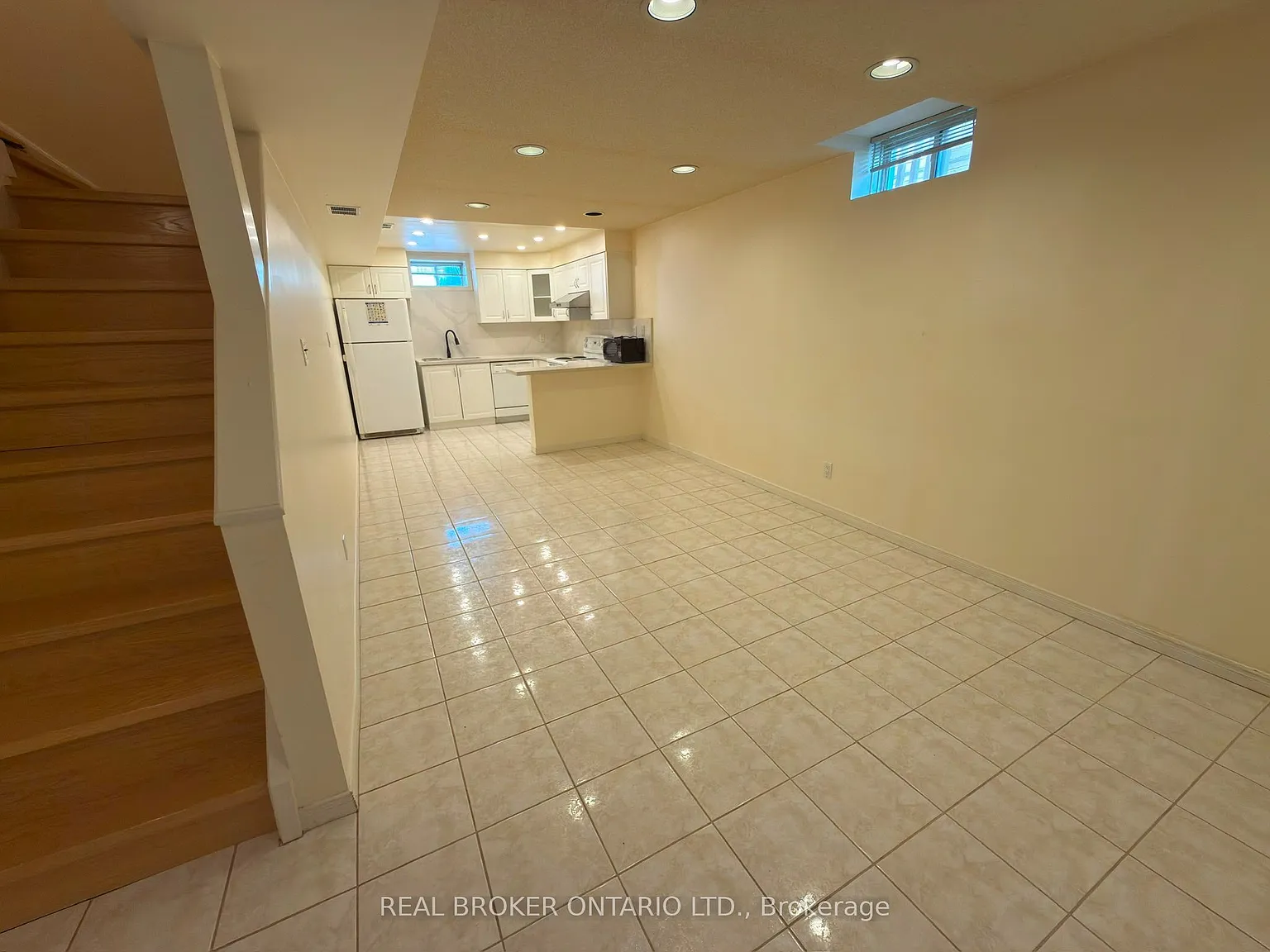 2 bed, $1,600 — Photo 3