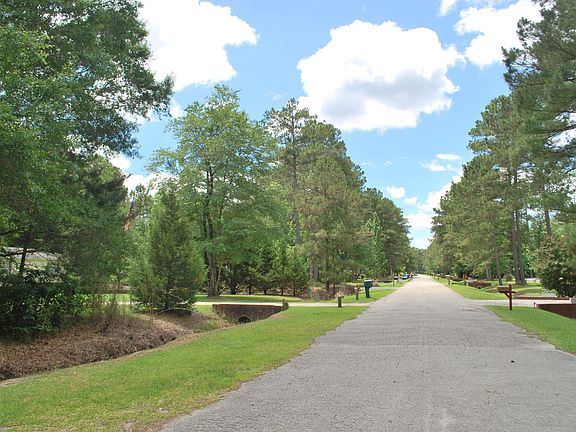 2nd image of 526 Maplewood Drive NW