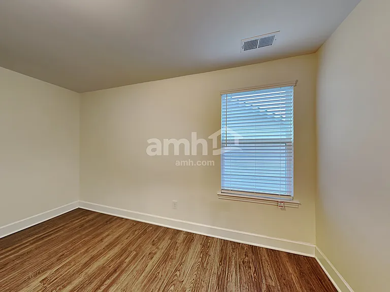 4329 Longfellow Dr — Photo 28