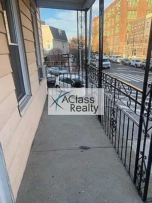 Rented by A Class Realty International | media 19