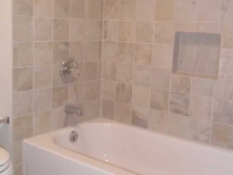 407 Daly St — Photo 16