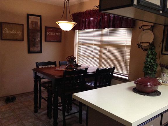 5th image of 523 Tall Timber Dr