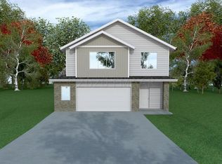 972 27th Ave W, West Fargo, ND 58078