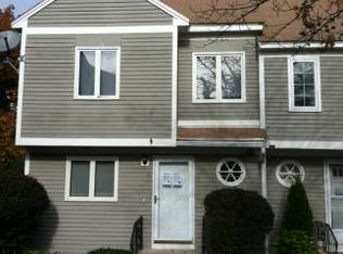 11 Merrimack Dr #121, Merrimack, NH 03054
