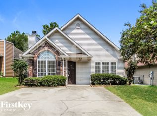 104 Mayfair Ln, Calera, AL 35040