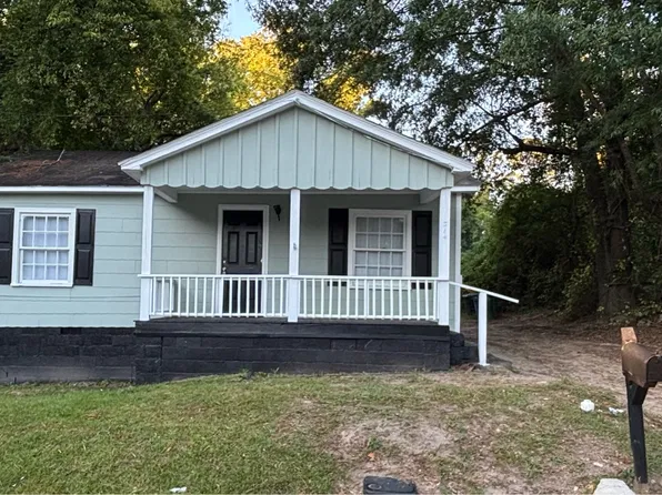 314 Homewood St, Fayetteville, NC 28306