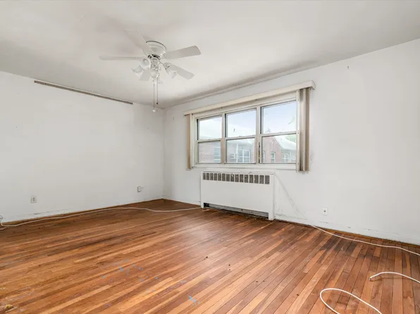 81-29 156th Avenue image 8 of 16