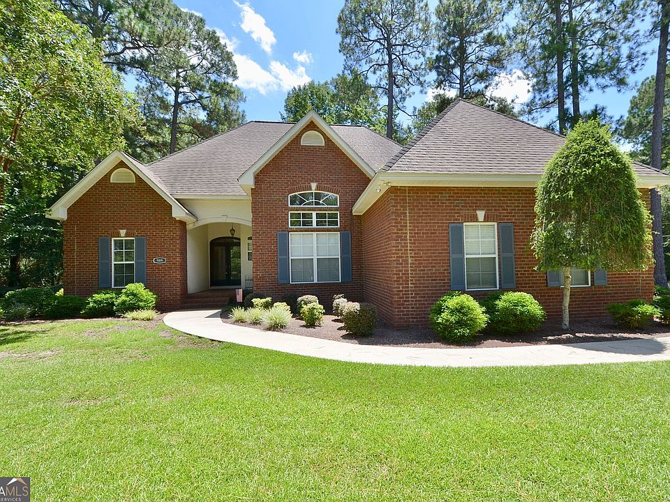 1st image of 989 Woodvalley Dr