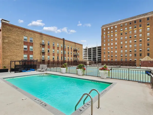 300 Walnut St #1509, Des Moines, IA 50309