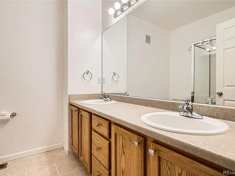 18847 E Yale Cir #D — Photo 15