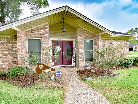 4th image of 1220 Elaine Dr