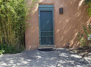 626 E Barcelona Rd, Santa Fe, NM 87505