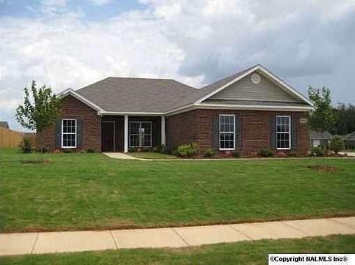 1st image of 109 Chapel Creek Dr