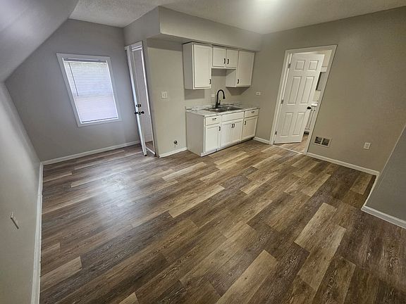 2nd image of 7310 Camden Ave #Up
