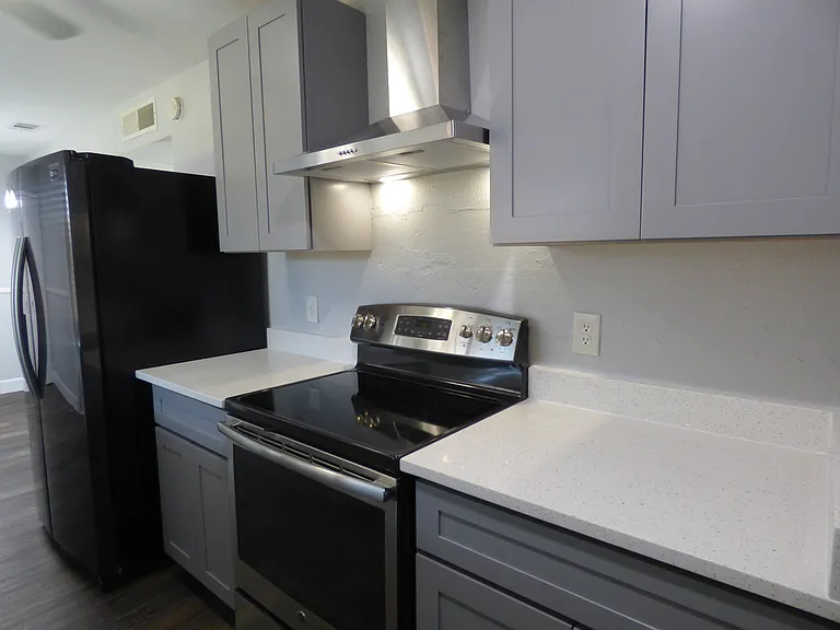 5016 Roberts Dr — Photo 8