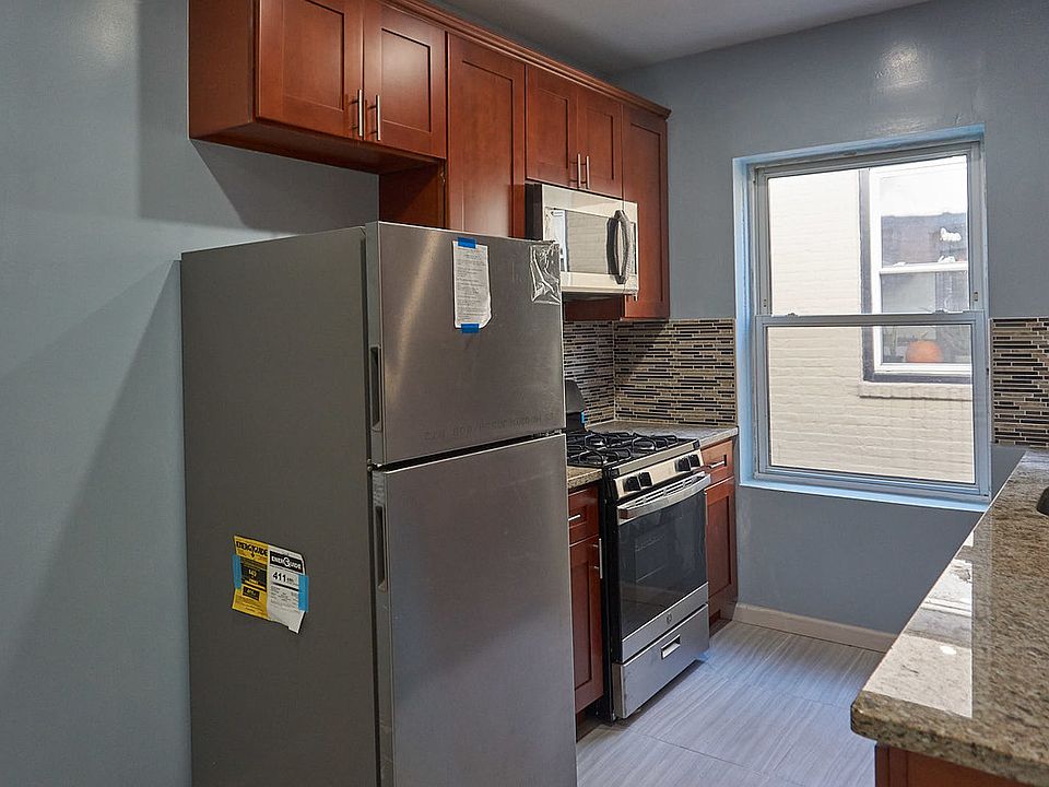 1st image of 36-18 Crescent St #3F