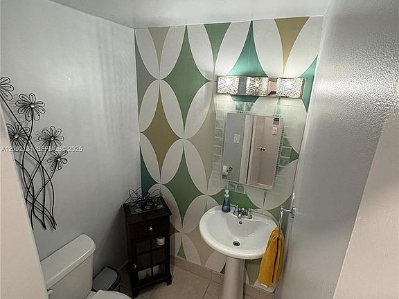 3rd image of 6530 Kendale Lakes Dr APT 1303
