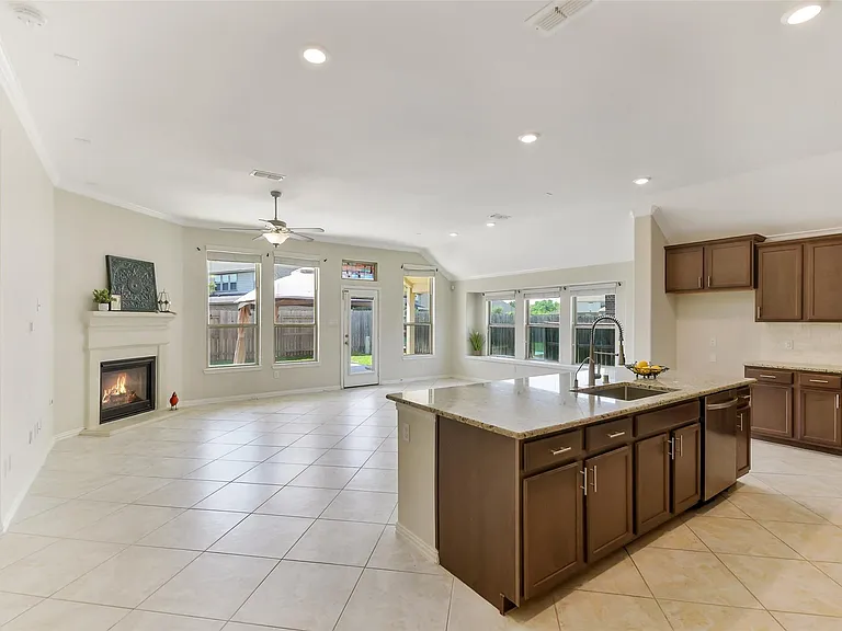 17515 Cypress Hilltop Way — Photo 9