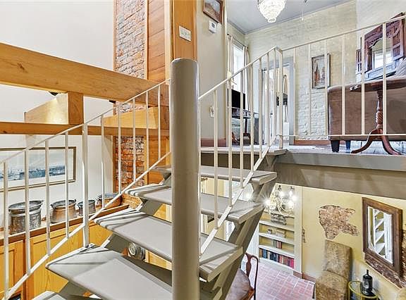 5th image of 1111 Royal St #C
