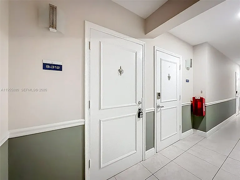 2424 SE 17th Cswy #312B — Photo 22