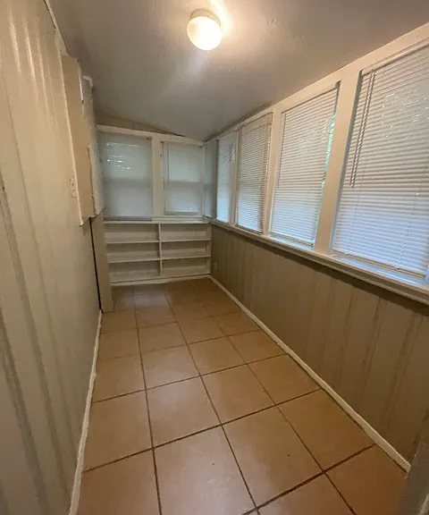 3652 Faxon Ave — Photo 13