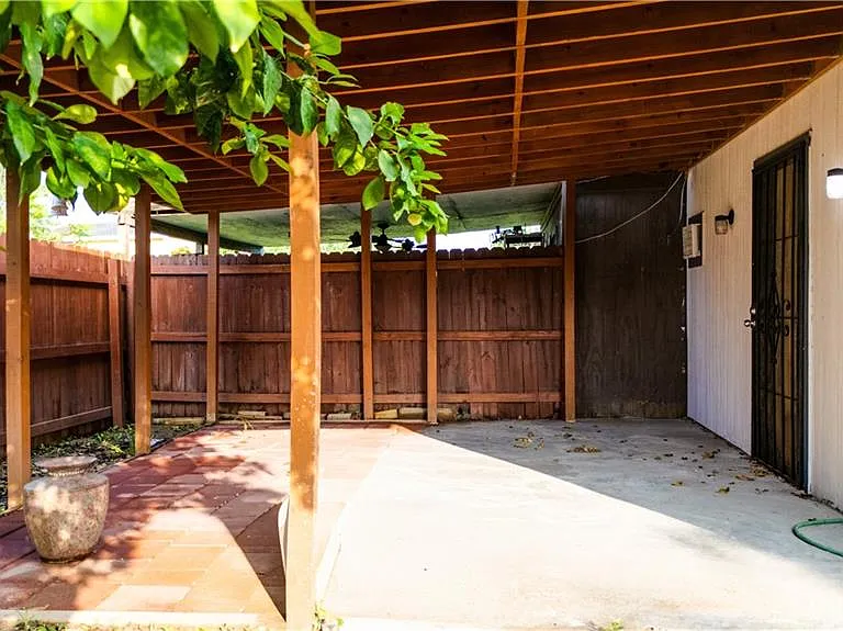 715 Continental Dr #3 — Photo 26
