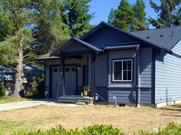 308 Mizzen Avenue NW, Ocean Shores, WA 98569