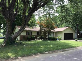 810 Comanche Dr, Henderson, KY 42420
