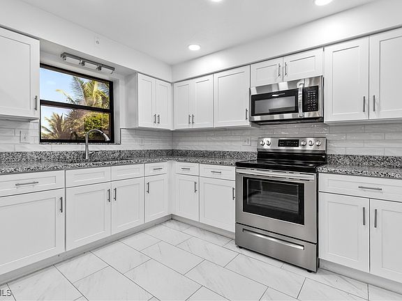 3rd image of 289 Coral Dr