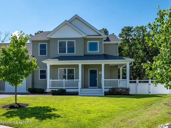 16 Grace Place, Barnegat, NJ 08005