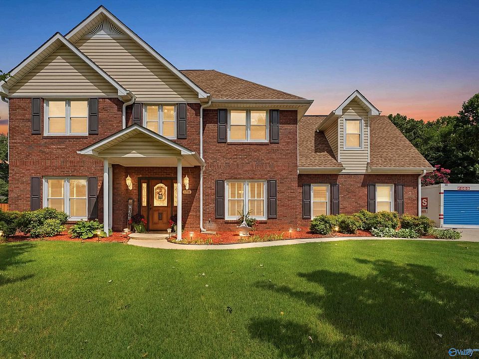 1st image of 110 Golden Oak Dr