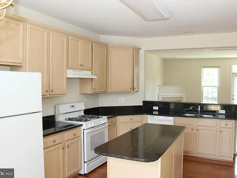 20965 Kittanning Ln — Photo 6