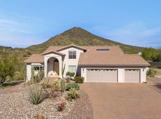 102 E Briles Rd, Phoenix, AZ 85085