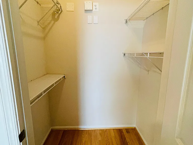 Walk in closet