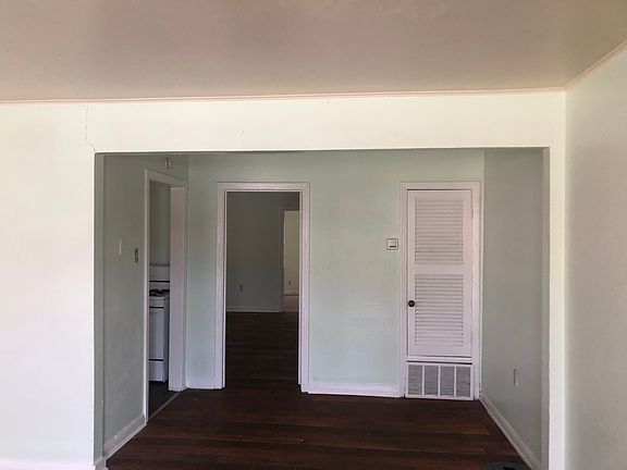 2nd image of 4016 Richfield Ave