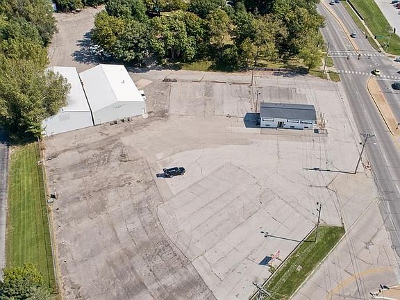 2nd image of 640 Marion Blvd