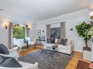 9856 Easton Dr, Beverly Hills, CA 90210