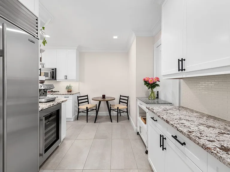 905 W End Ave #81 — Photo 7
