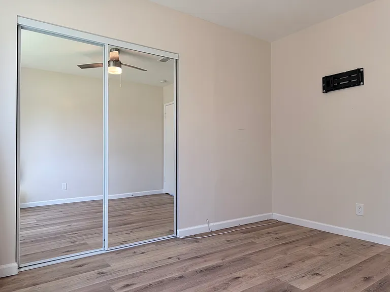 3082 Thurin Ave — Photo 16