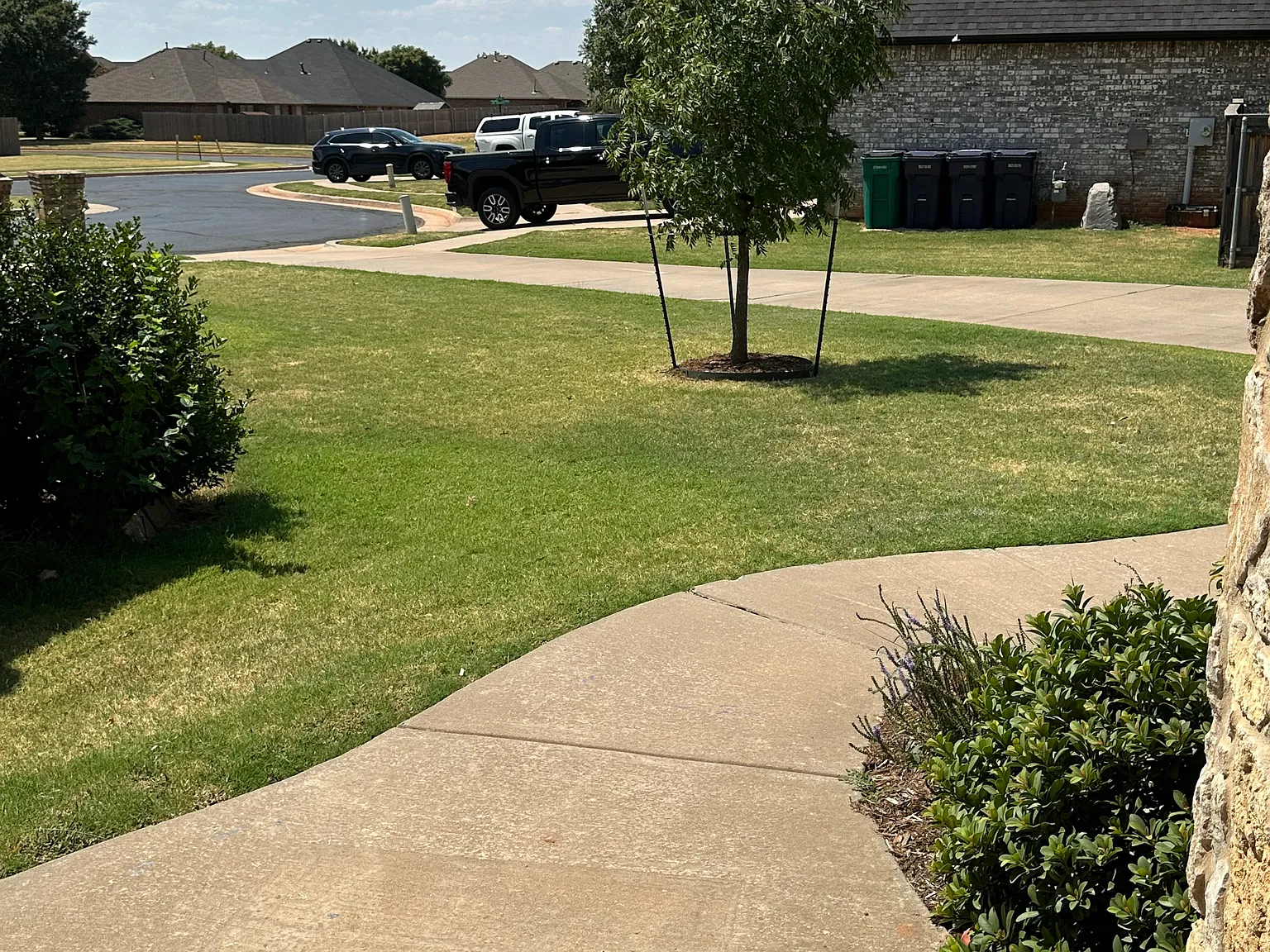 3 bed, 1686 sqft, $2,500 — Photo 4